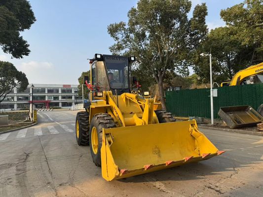 Αρχική Ιαπωνία Χρησιμοποιούνται Komatsu WA100-1 τροχοφόρες που εργάζονται στον κήπο
