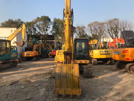 Εξοικονόμηση ενέργειας Χρησιμοποιείται Komatsu PC130 6 Crawler Υψηλή σταθερότητα Αρχικό χρώμα