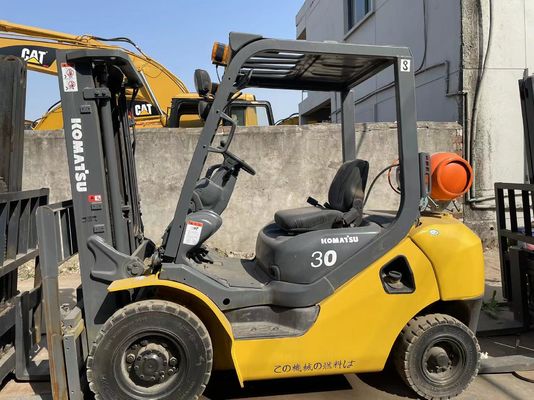 Χρησιμοποιούμενο ανεμοφόρο 3 τόνων Komatsu σε καλή κατάσταση Χρησιμοποιούμενο ανεμοφόρο 3 τόνων
