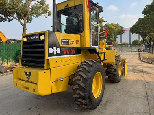 Αρχική Ιαπωνία Χρησιμοποιούνται Komatsu WA100-1 τροχοφόρες που εργάζονται στον κήπο