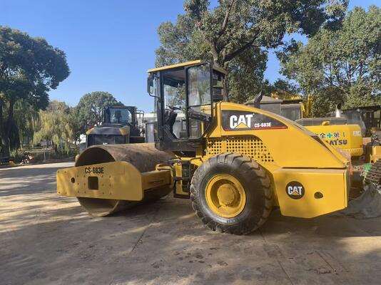 Αρχική Ιαπωνία Χρησιμοποιήθηκε Caterpillar CS-683E Single Drum Road Roller Σε εξαιρετική κατάσταση