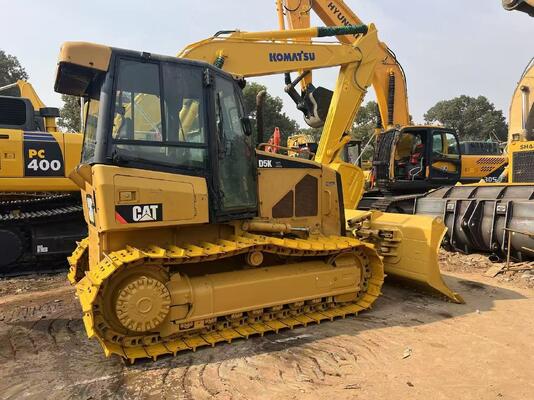 Μπουλντόζα ερπυστριοφόρος CAT D5K XL με λεπίδα 6 κατευθύνσεων, σε αρχικό χρώμα