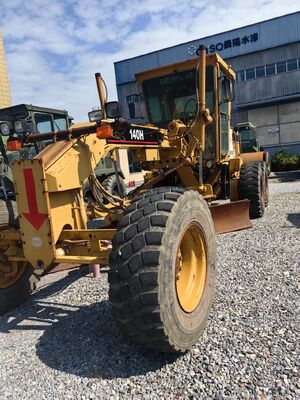 Αρχικό χρώμα Χρησιμοποιούμενος CAT 140H Motor Grader με προσαρμόσιμη κίνηση λεπίδας
